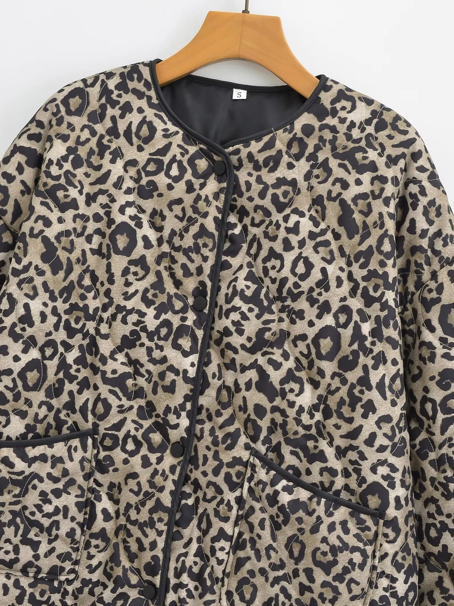 Chaqueta - Elegancia y Estilo Animal Print